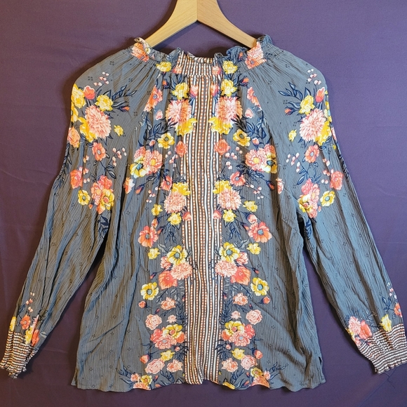 Grace & Lace Floral  Blouse - Gray with Pink and Yellow - Picture 3 of 6